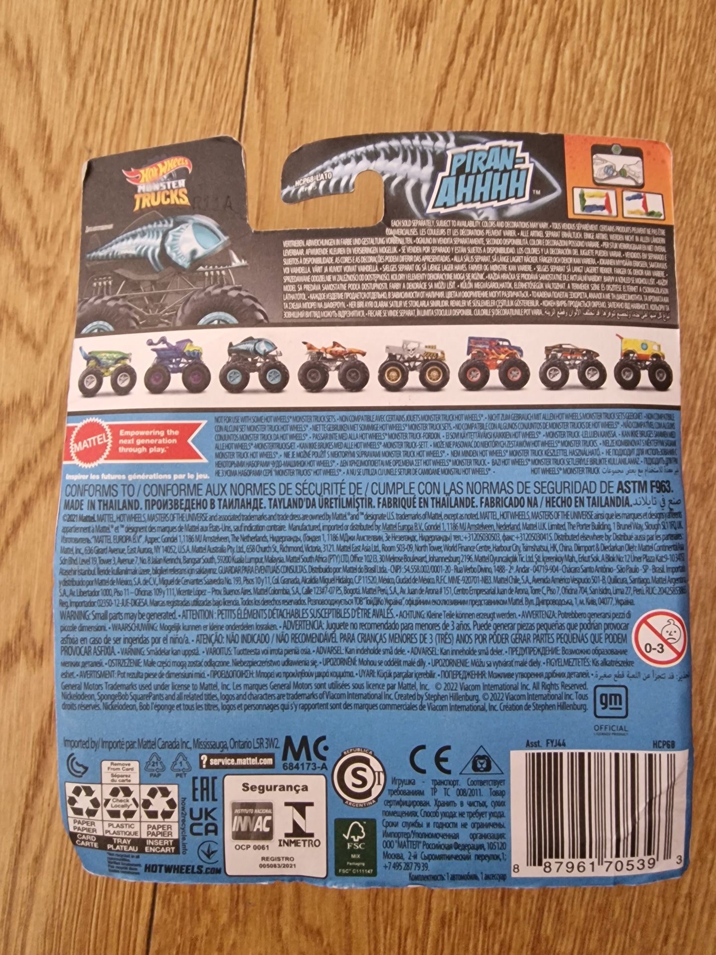 Hot Wheels Monster Trucks X-Wreckers 1/5 - Piran-ahhhh Vehicle 1:64 Scale