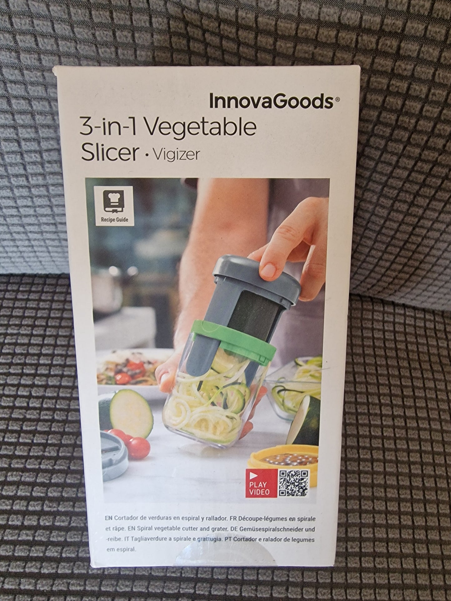 Vigizer 3-in-1 Vegetable Spiralizer & Manual Grater Kit (Innovagoods)