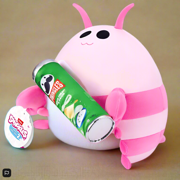 Snackles Series 2 Super Sized 36cm Snackle (Lily) by ZURU