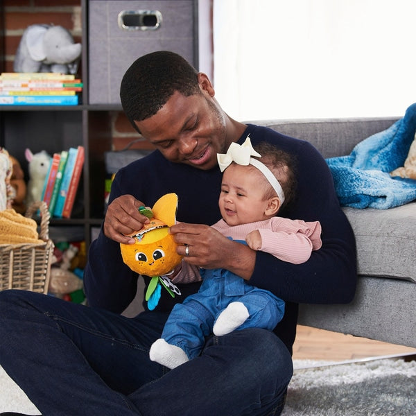 Hračka Lamaze Olive Orange Clip & Go