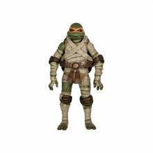 Načíst obrázek do prohlížeče Galerie, NECA - Teenage Mutant Ninja Turtles Action Figure 1/10 Scale Ultimate Michelangelo as The Mummy