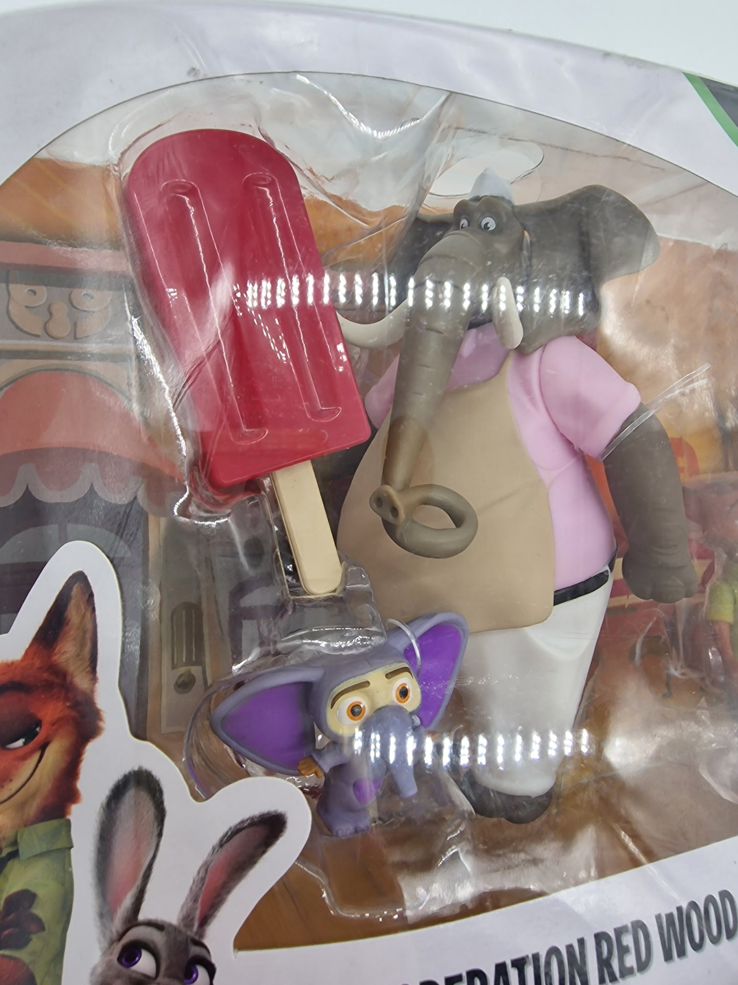 Disney Zootropolis  Operation Red Wood 7 Piece Action Figure Set