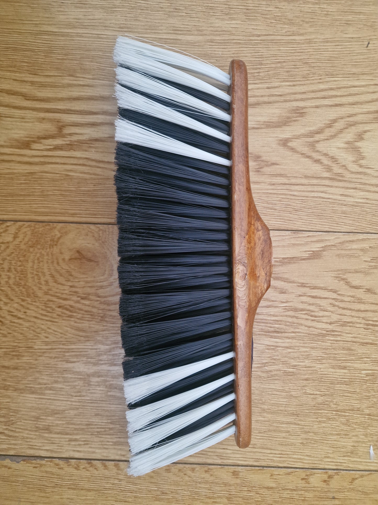 Escoba Soft Bristled Brush Head