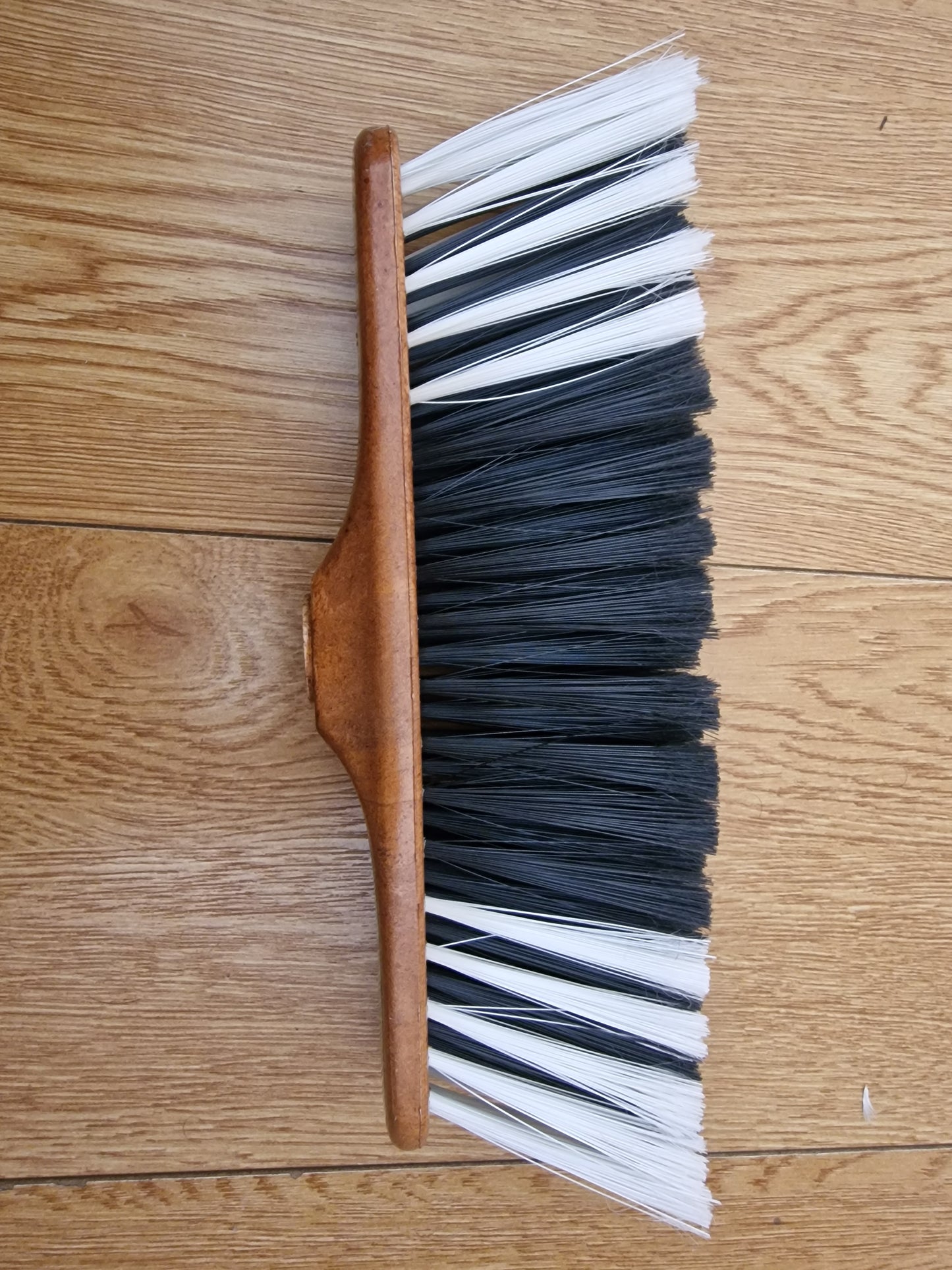 Escoba Soft Bristled Brush Head
