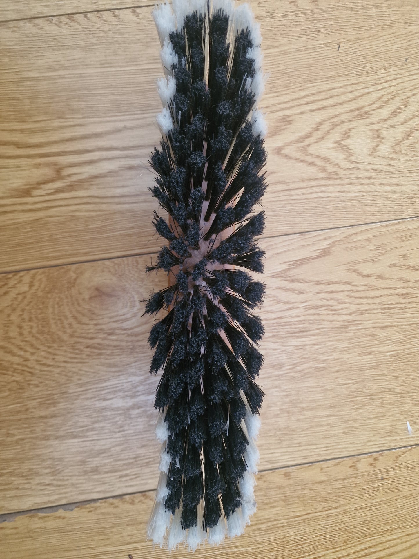 Escoba Soft Bristled Brush Head