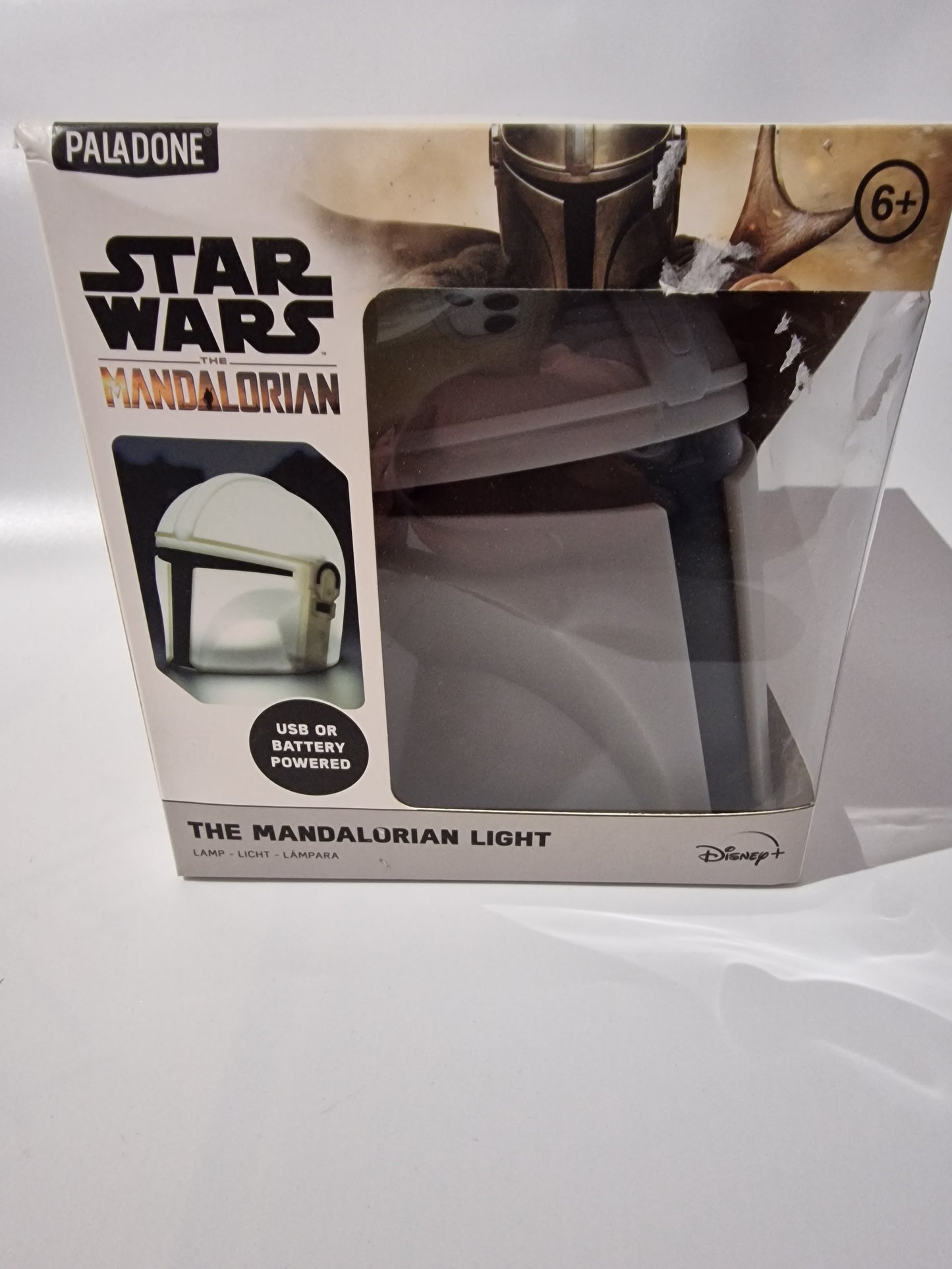 Paladone Star Wars The Mandalorian Light – Official Star Wars Mandalorian Helmet LED Lamp – USB/Battery Collectible