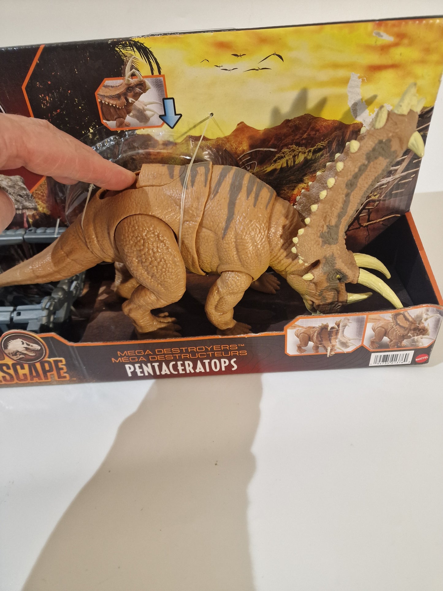Mattel Jurassic World: Dino Escape Mega Destroyers - Pentaceratops Action Figure