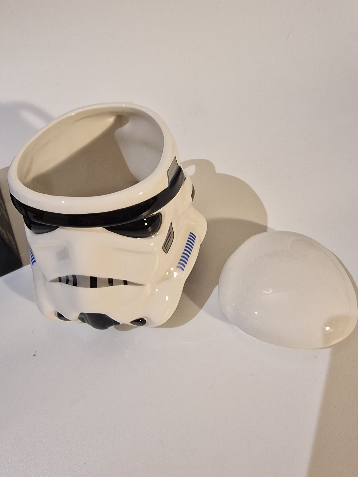 Original Stormtrooper Helmet Mug with Lid | Shepperton Design Studios | Boxed Star Wars Gift