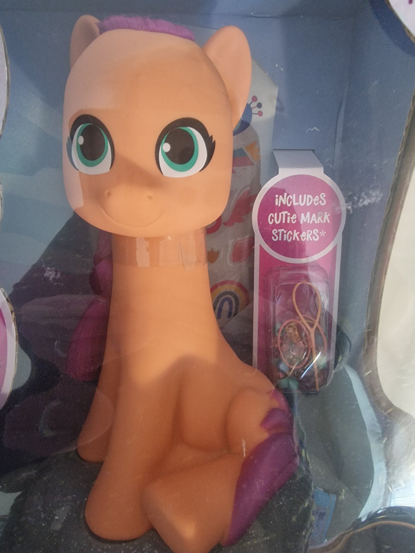 My Little Pony Style & Groom Sunny Starscout Styling Head - 30+ Accessories