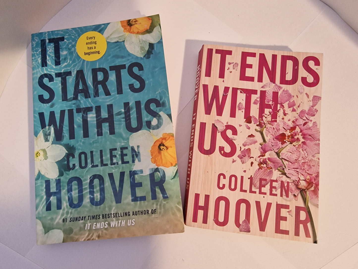 Colleen Hoover 2-Book Set: It Ends with Us & It Starts with Us - Romance Bestsellers
