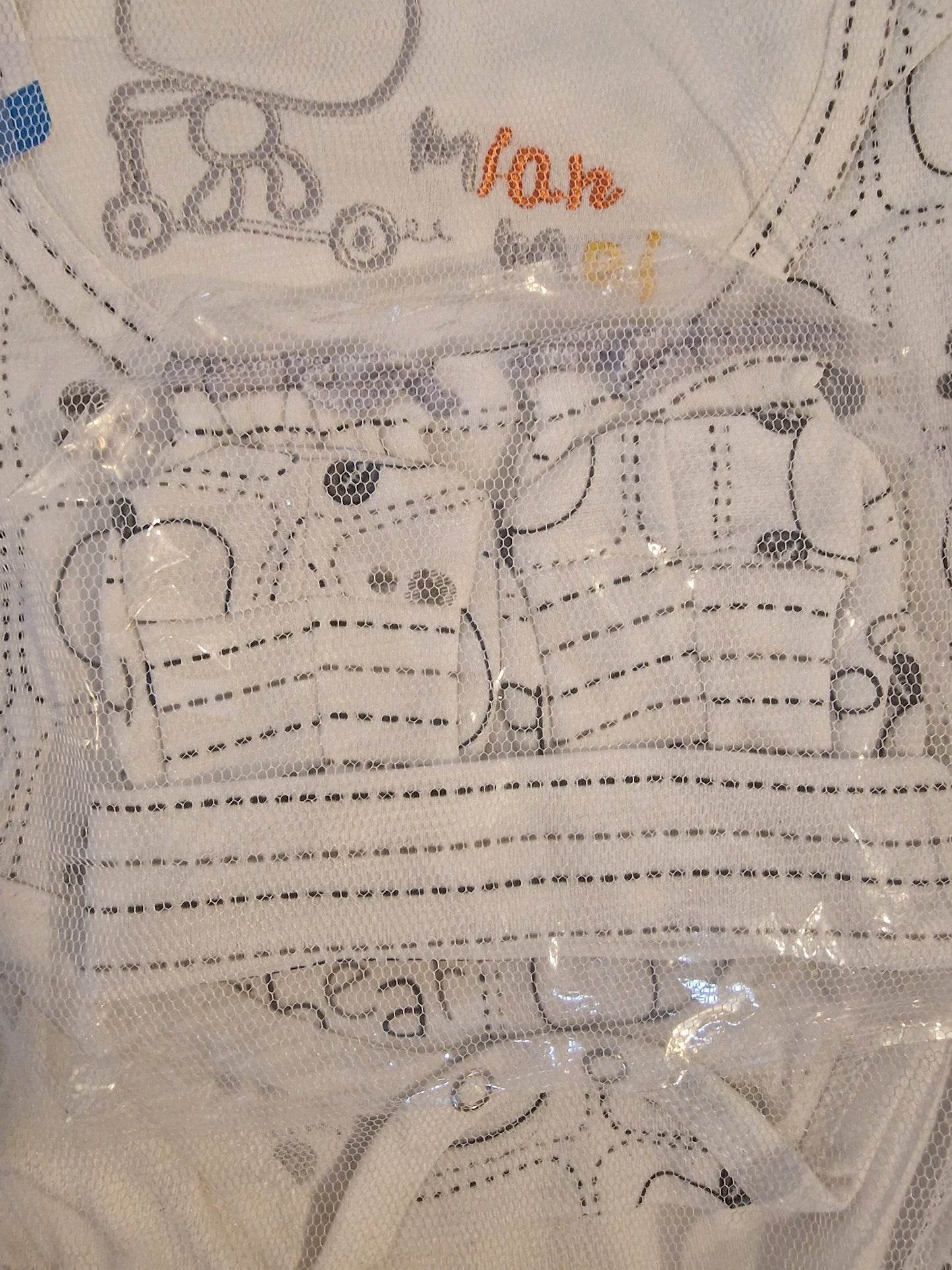 Juniors Premium 10-Piece Newborn Baby Gift Set – Neutral Bear Collection