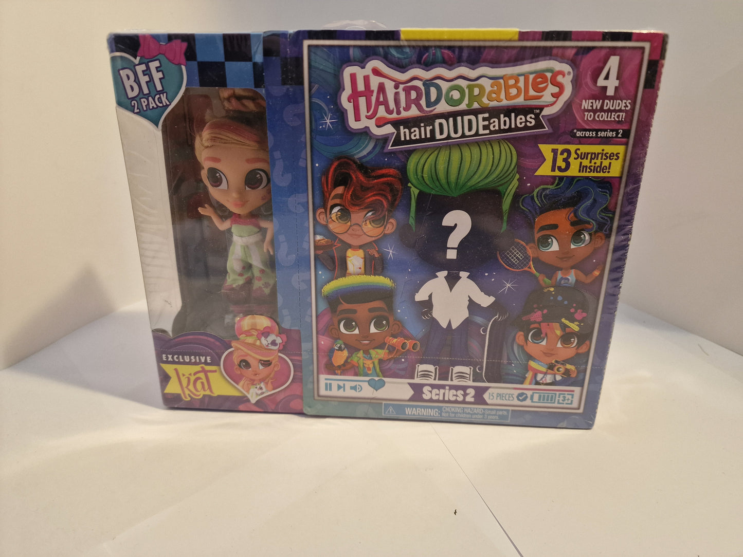Hairdorables Hair-DUDE-ables Series 2 BFF 2-Pack – Exclusive Kat Doll & Mystery Boy