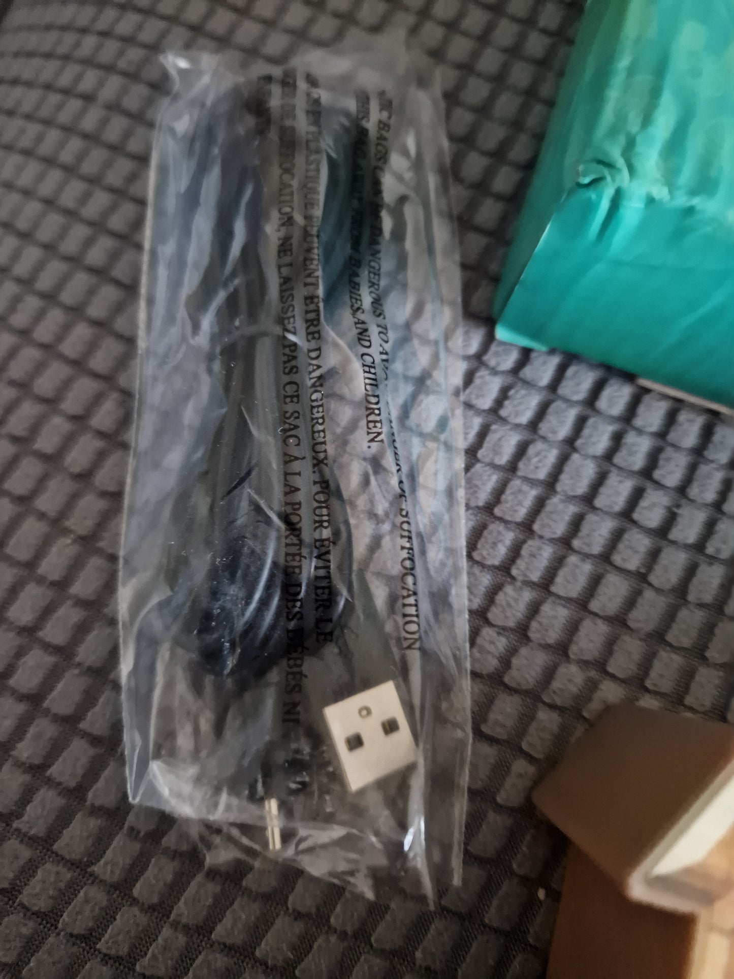 Animal Crossing: New Horizons Logo Light - Official Nintendo Paladone LED Lamp