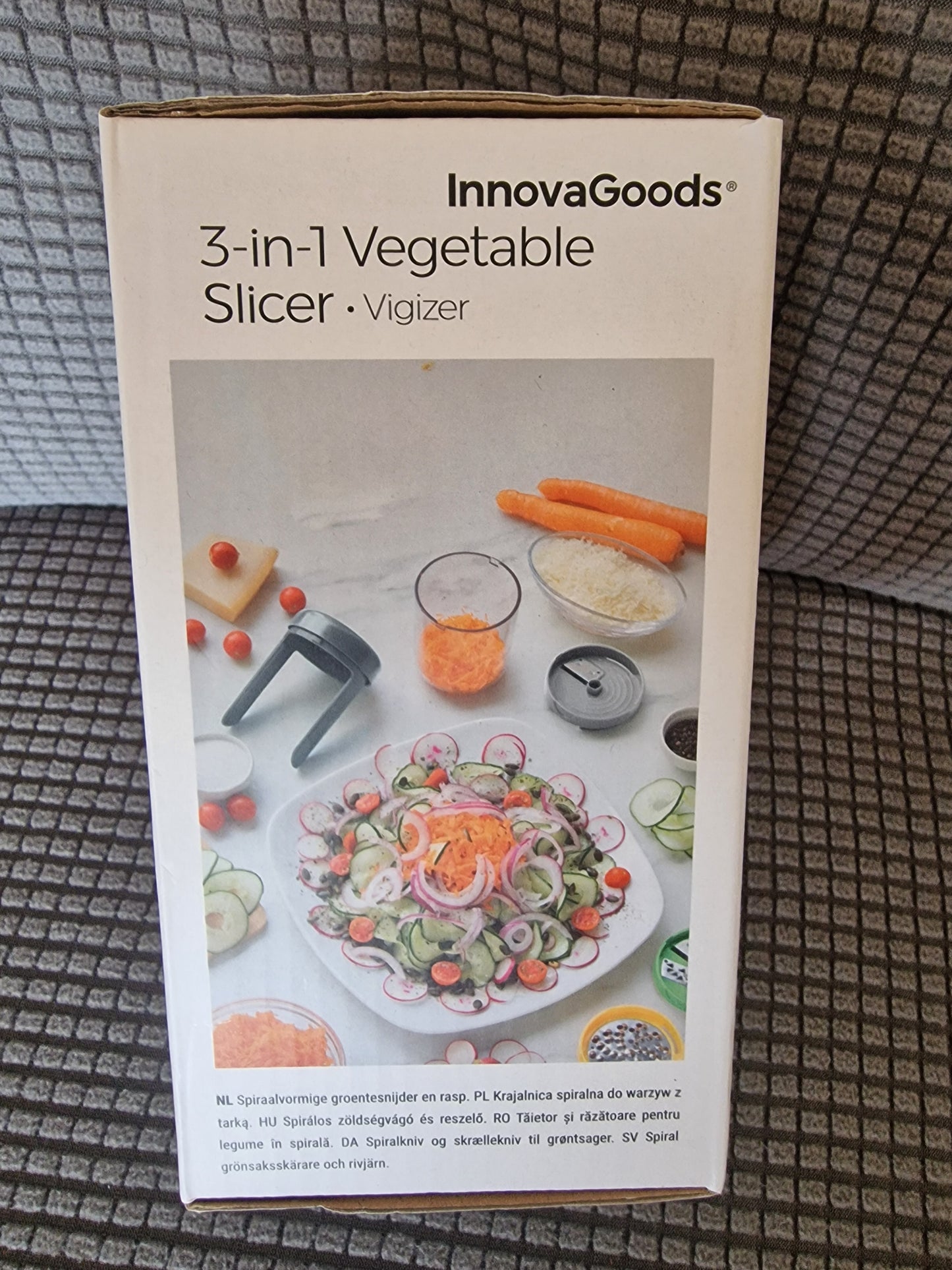 Vigizer 3-in-1 Vegetable Spiralizer & Manual Grater Kit (Innovagoods)