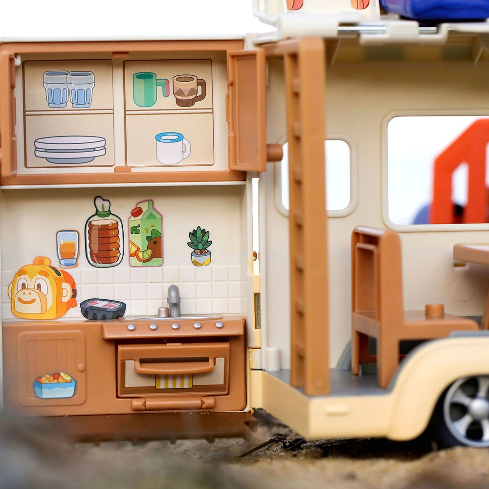 Bluey's Ultimate Caravan Adventures Playset