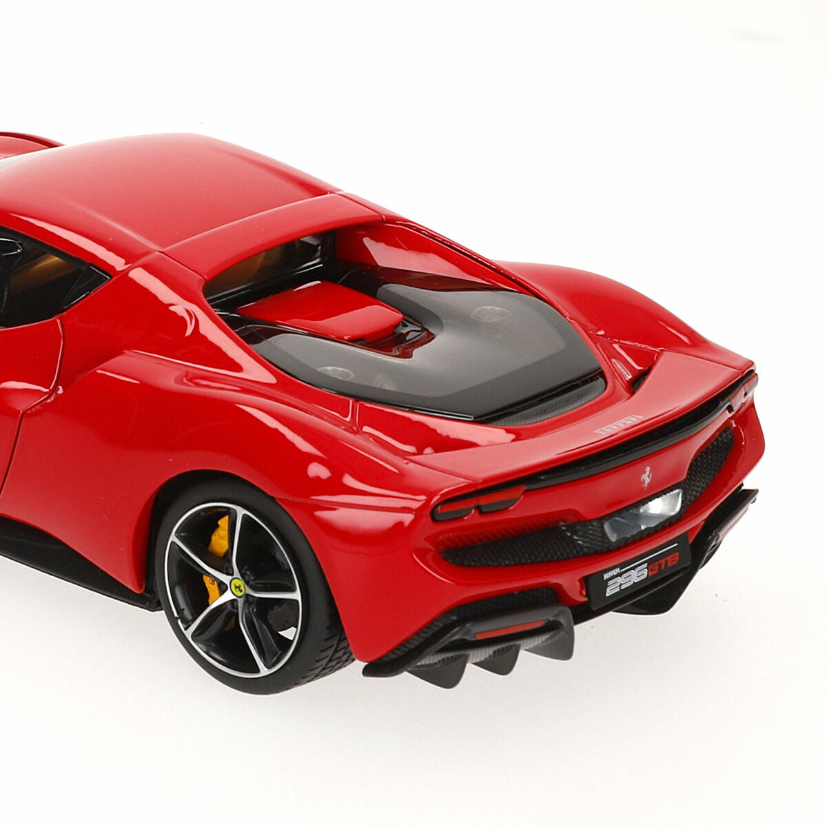 V5HDC7B2B222FE8D8600792E18B7C42BAE8R5529272P5