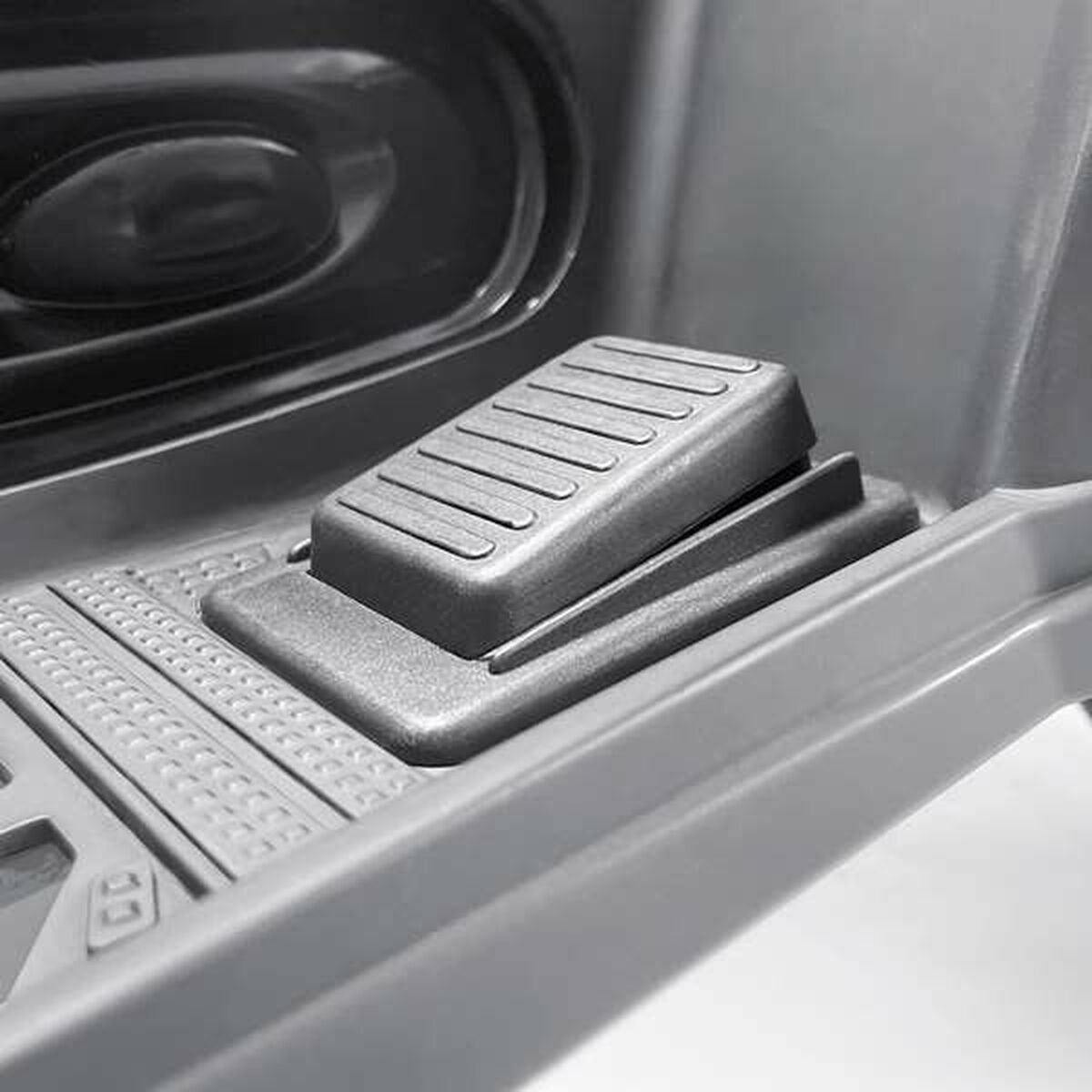 V7H5EC11105ED3E8EFEB067350FA00444A8R5229059P5