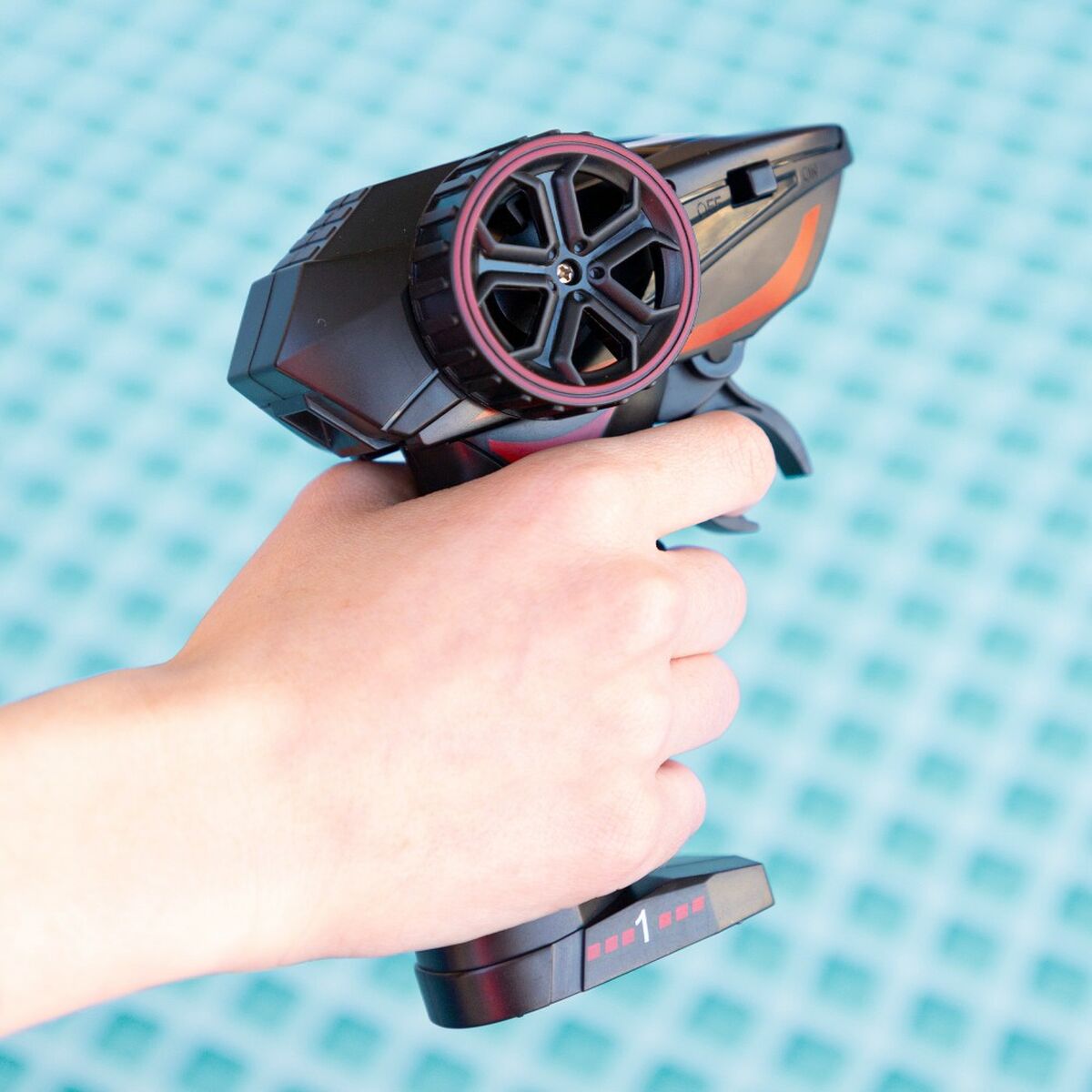 V7HE61E8C0267A567B5F8480B2D9DF46B52R5424120P6