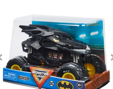 Načíst obrázek do prohlížeče Galerie, Monster Truck Batman Collector Die-Cast Vehicle, 1:24 Scale