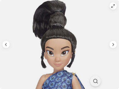 Disney Raya and the Last Dragon Young Raya Doll with Lights & Musical Kumandra Flower