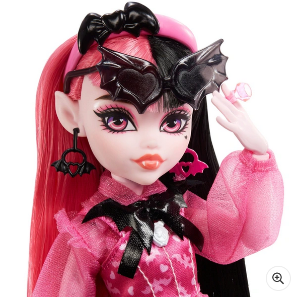 Monster High Doll - Draculaura Fashion Doll