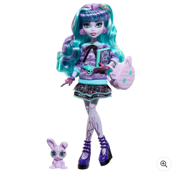 Monster High Creepover Party Twyla Doll with Pet and Accessories