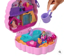 Load image into Gallery viewer, Polly Pocket Compact Groom n Glam Poodle Playset