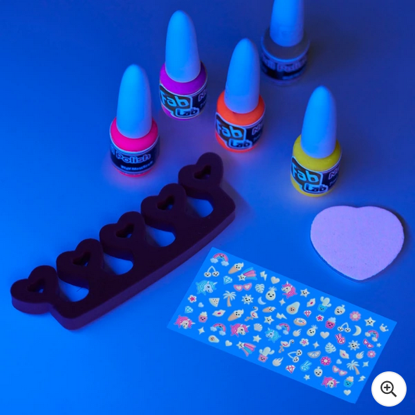 FabLab Glow in the Dark Nail Art