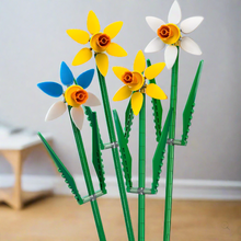 Načíst obrázek do prohlížeče Galerie, LEGO Botanicals 40747 Daffodils Artificial Flowers Set