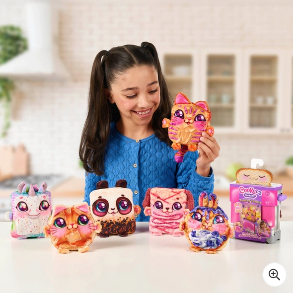 Cookeez Makery Toasty Treatz Plush Surprise