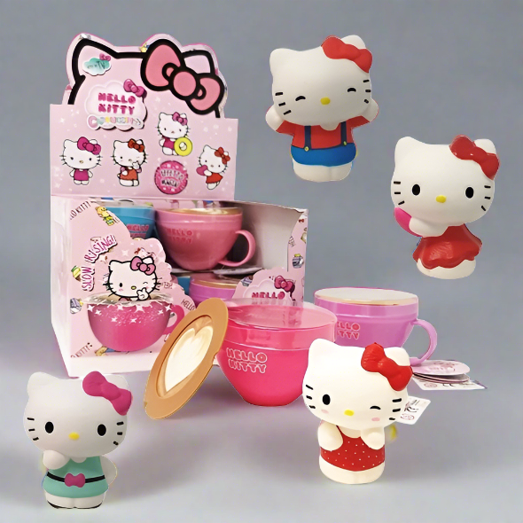 Hello Kitty Cappuccino Surprise Figure 1 supplied