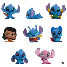 Načíst obrázek do prohlížeče Galerie, Disney Doorables Lilo &amp; Stitch Collection Peek