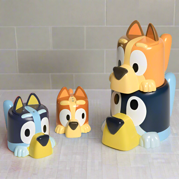 TOMY Toomies Bluey Pourers Bath Toy