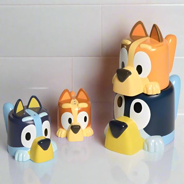 TOMY Toomies Bluey Pourers Bath Toy