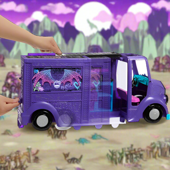 Monster High Fangtastic 2-in-1 Rockin' Food Truck Playset