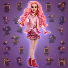 Načíst obrázek do prohlížeče Galerie, Disney Descendants 4: The Rise of Red Bridget Fashion Doll