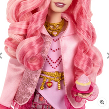 Načíst obrázek do prohlížeče Galerie, Disney Descendants 4: The Rise of Red Bridget Fashion Doll