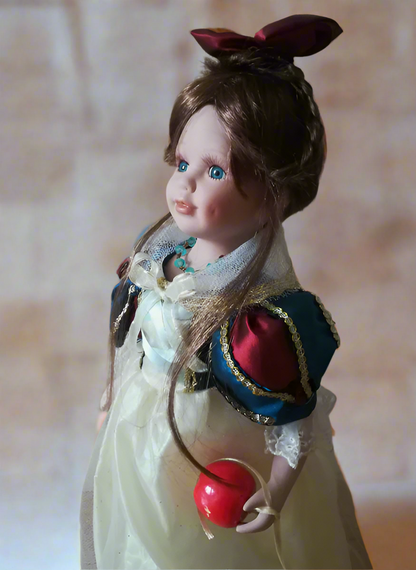 16 Inch Porcelain Doll In Snow White Outfit Boxed