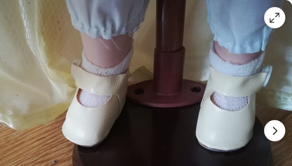 16 Inch Porcelain Doll In Snow White Outfit Boxed