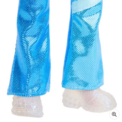 Disney Descendants 4: The Rise of Red Princess Chloe Charming Fashion Doll