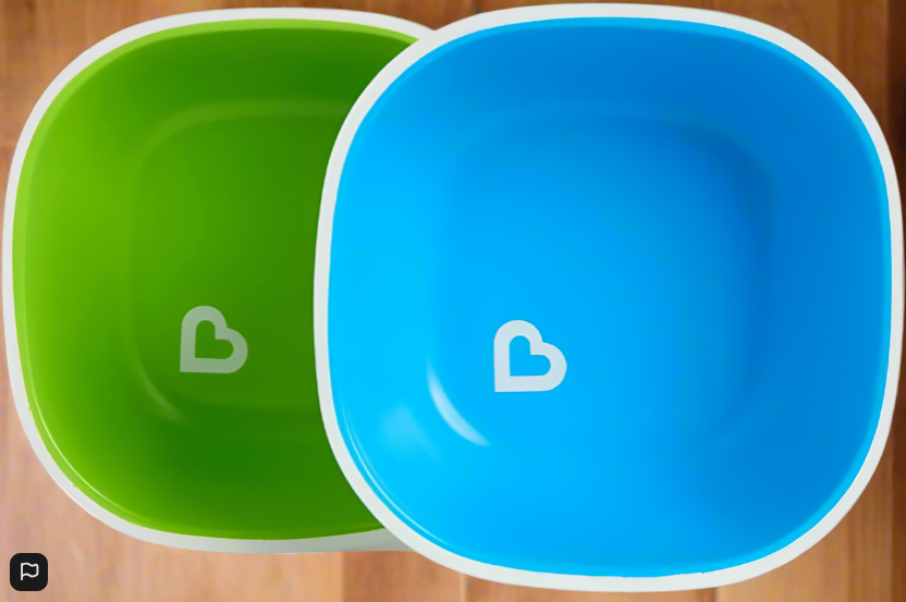 Munchkin Splash Bowls With Non Slip Base  (2 Pack 1 Blue 1 Green)