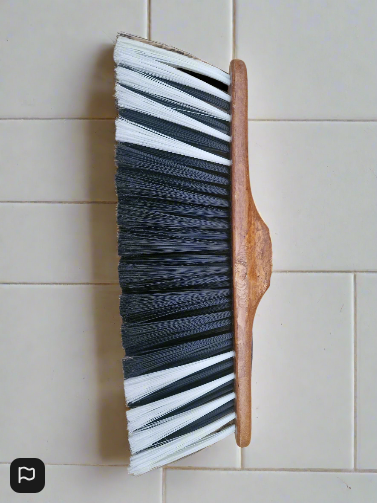 Escoba Soft Bristled Brush Head