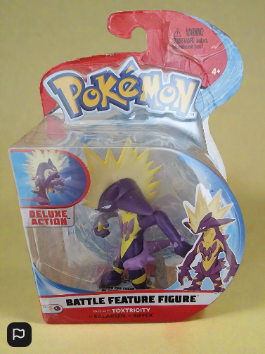 Pokémon Toxtricity Battle Feature Deluxe Action Figure