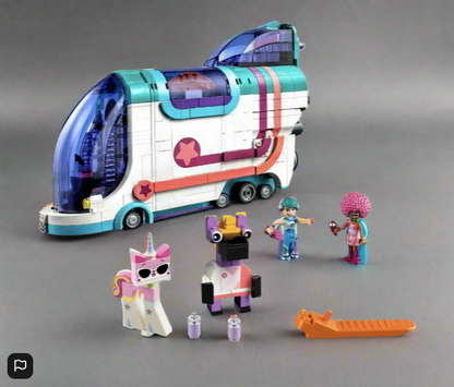 Lego The LEGO Movie 2 Pop-Up Party Bus (70828)