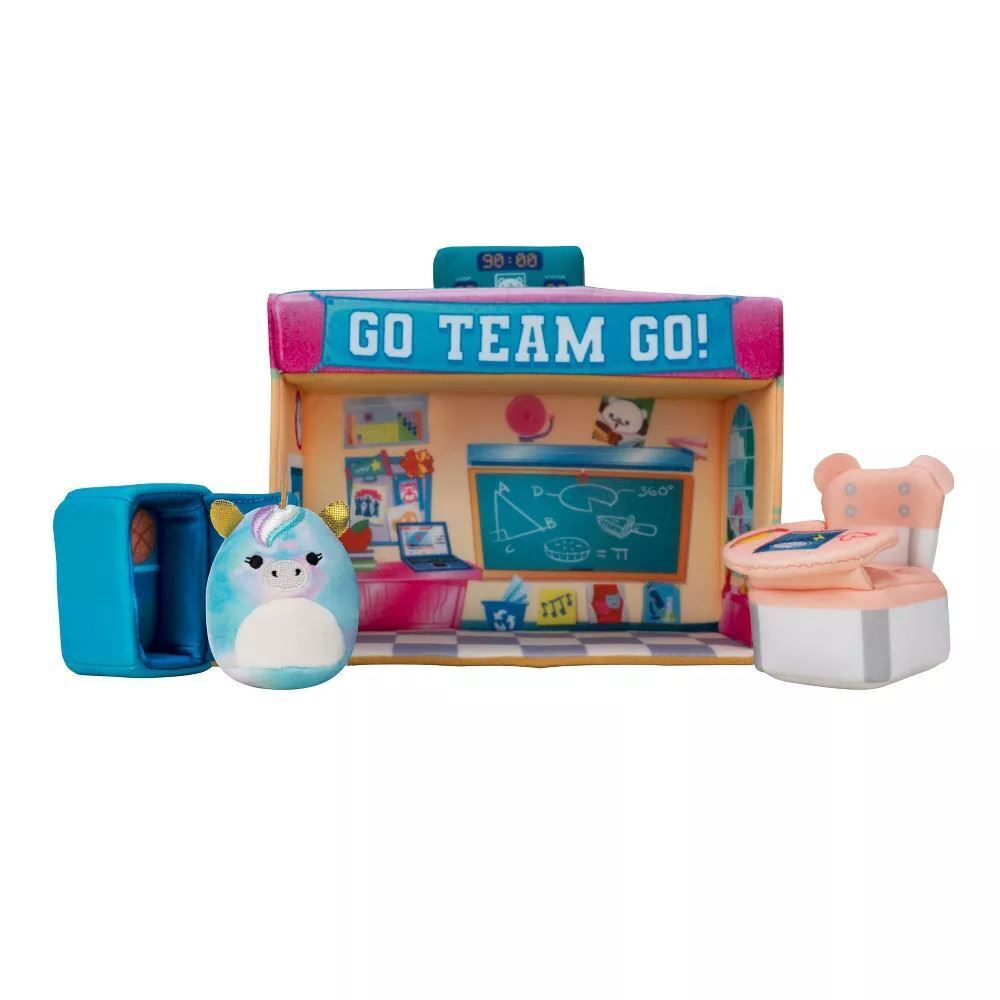 Squishville Academy Go Team Go Playset 2 Accessories 1 Plush