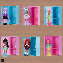 Načíst obrázek do prohlížeče Galerie, Royale High Surprise Locker with Doll Series 1 Various Styles 1 Supplied