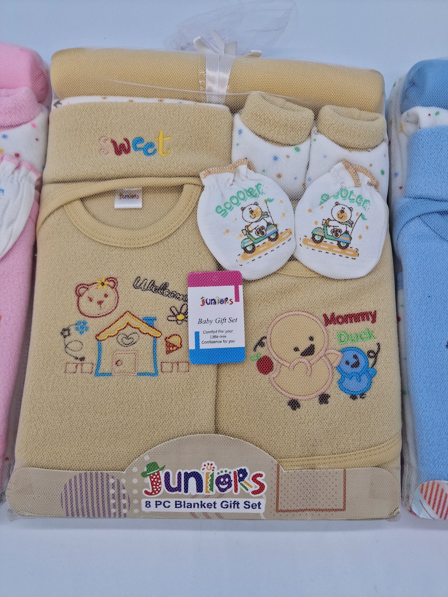 8 Piece Baby Blanket And Clothing Set Blue Neutral Or Pink