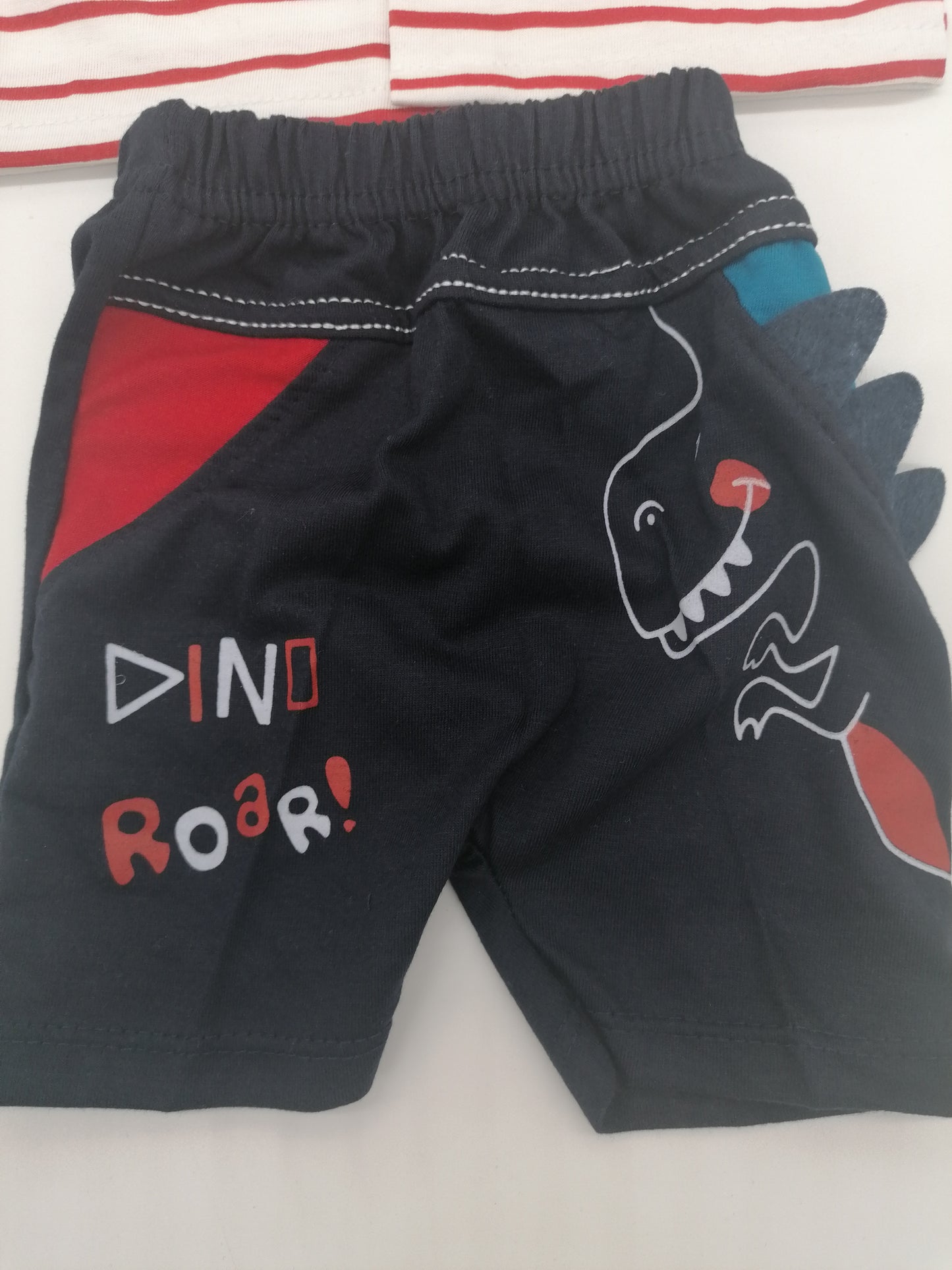 Baby Dino Roar Tshirt And Short Trousers With Hat 0-3 Months