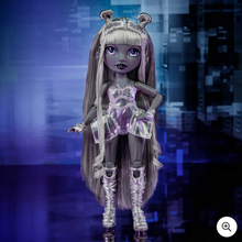 Načíst obrázek do prohlížeče Galerie, Shadow High Luna Madison Eclipse Doll Plus Accessories